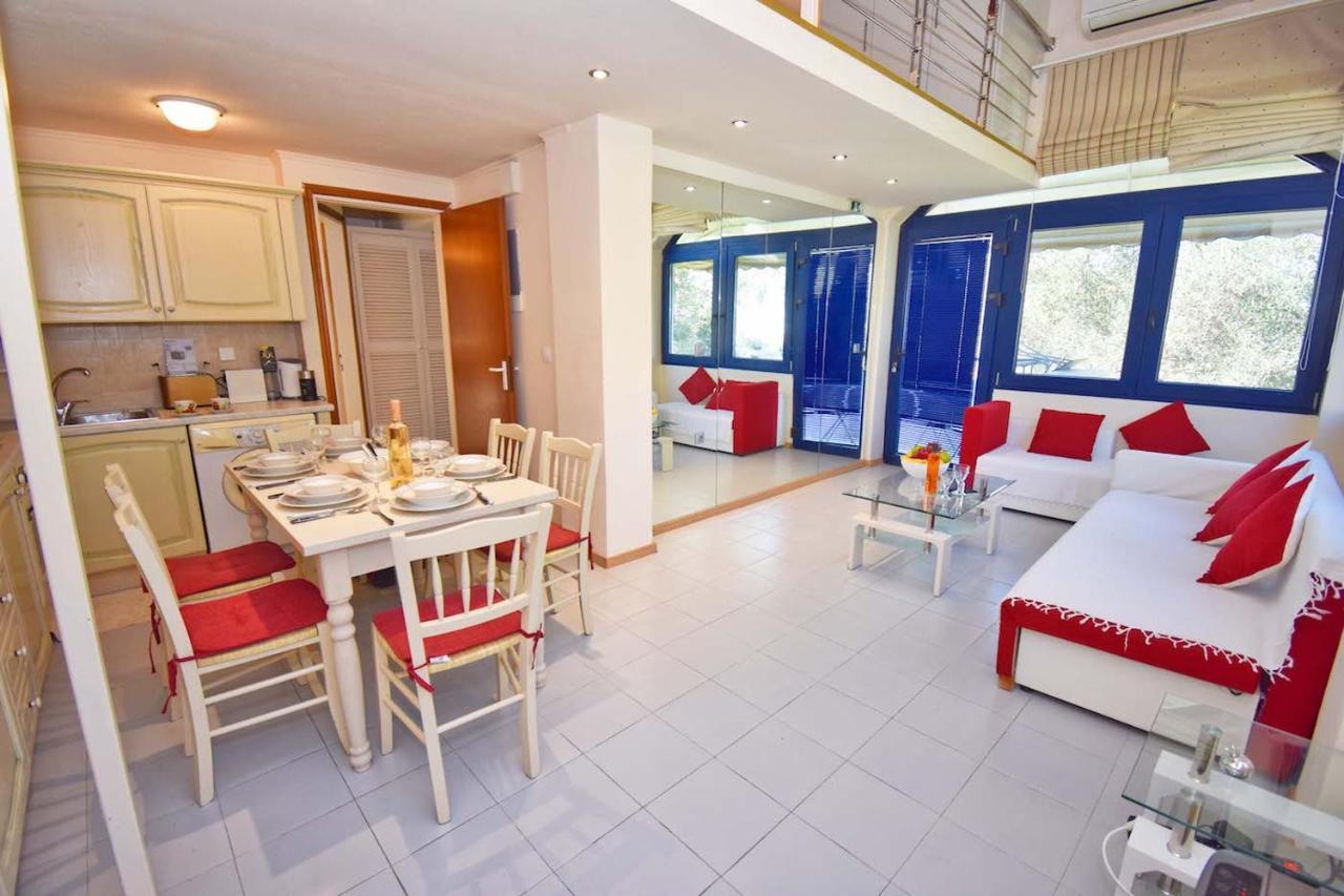 Gouvia - Luxury Suite Exterior photo